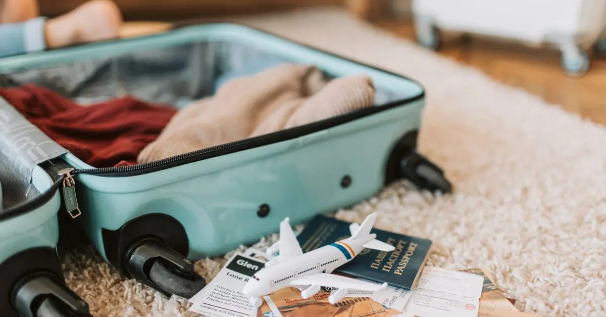 ¿Qué llevar en una maleta para un viaje de placer?
